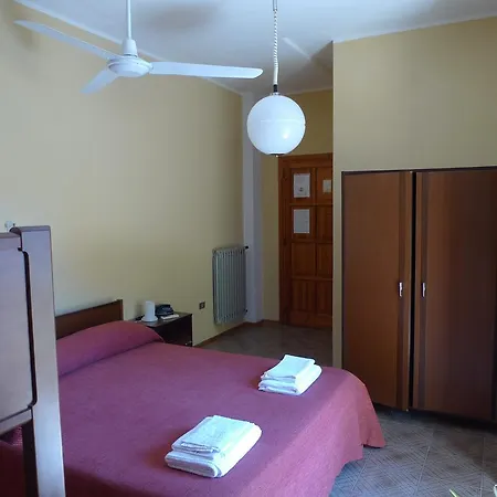 Hotel Alexander 3*
