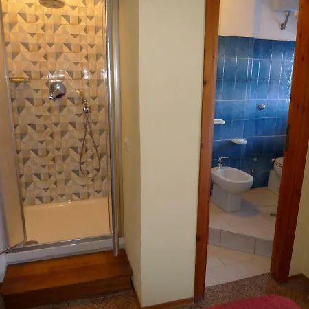 Alexander Hotel 3*