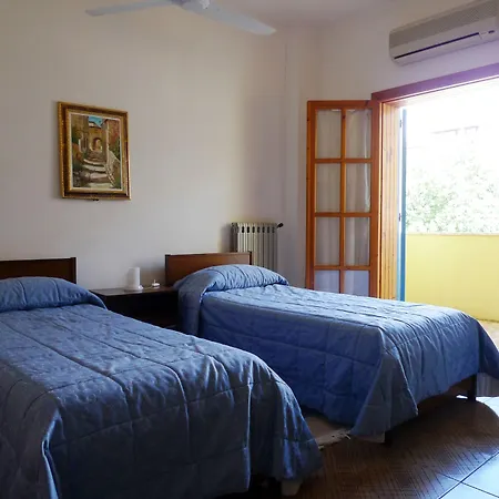 Alexander 산타도메니카