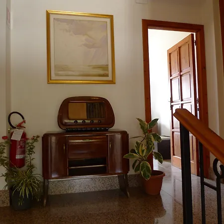 Alexander Hotel 3*