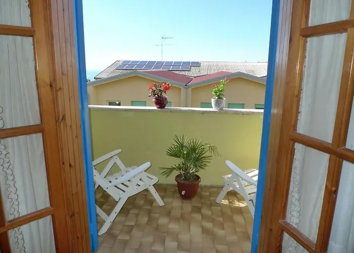 מלון Alexander 3*